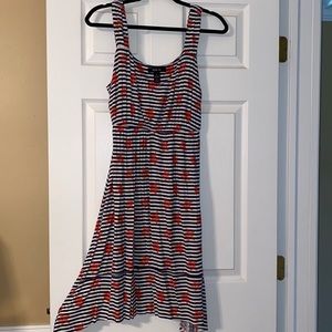 Size Small - Style and CO.